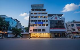 Fabhotel Shravan - Nr Eternity Mall